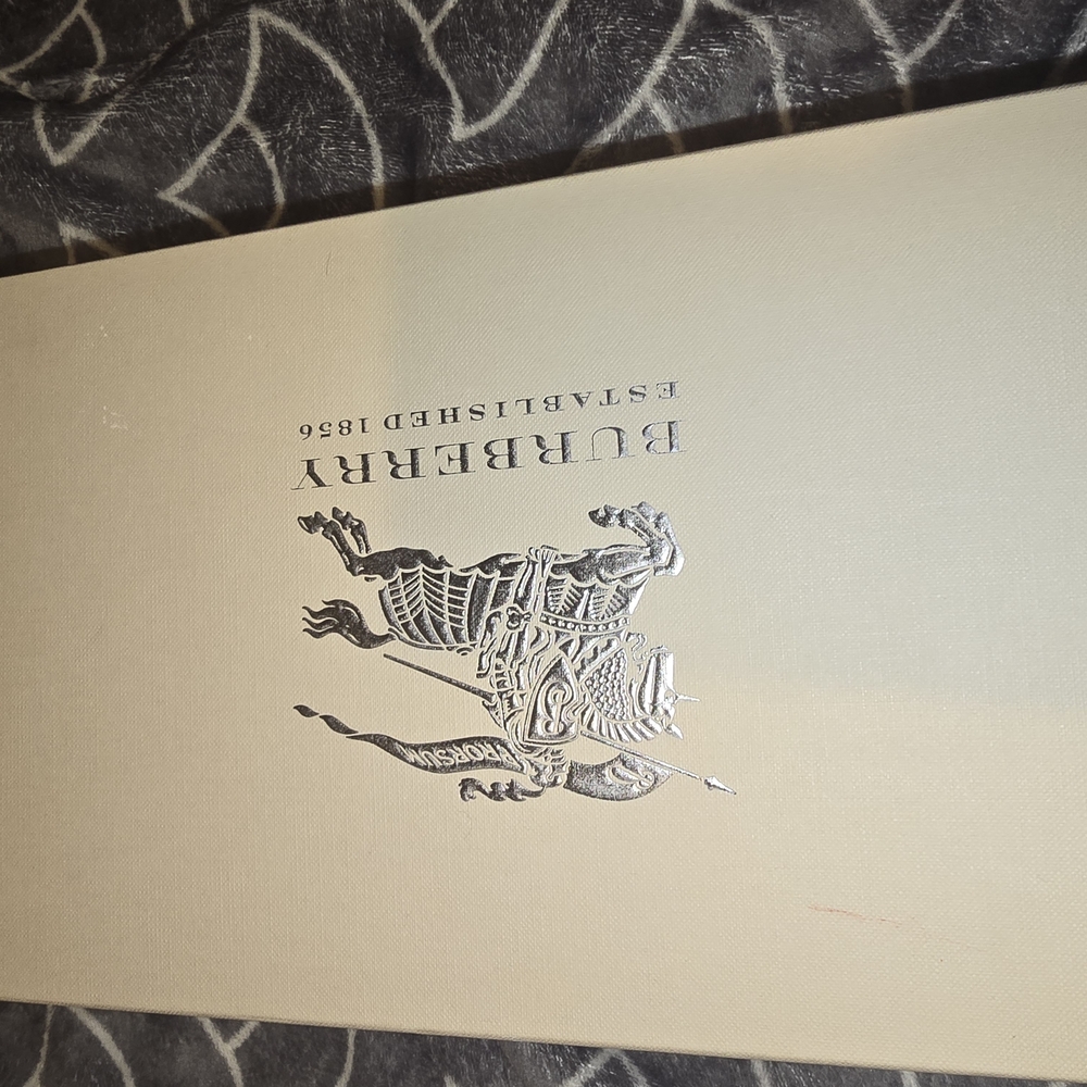 Burberry Cream Ballerina Flats - Picture 3 of 5